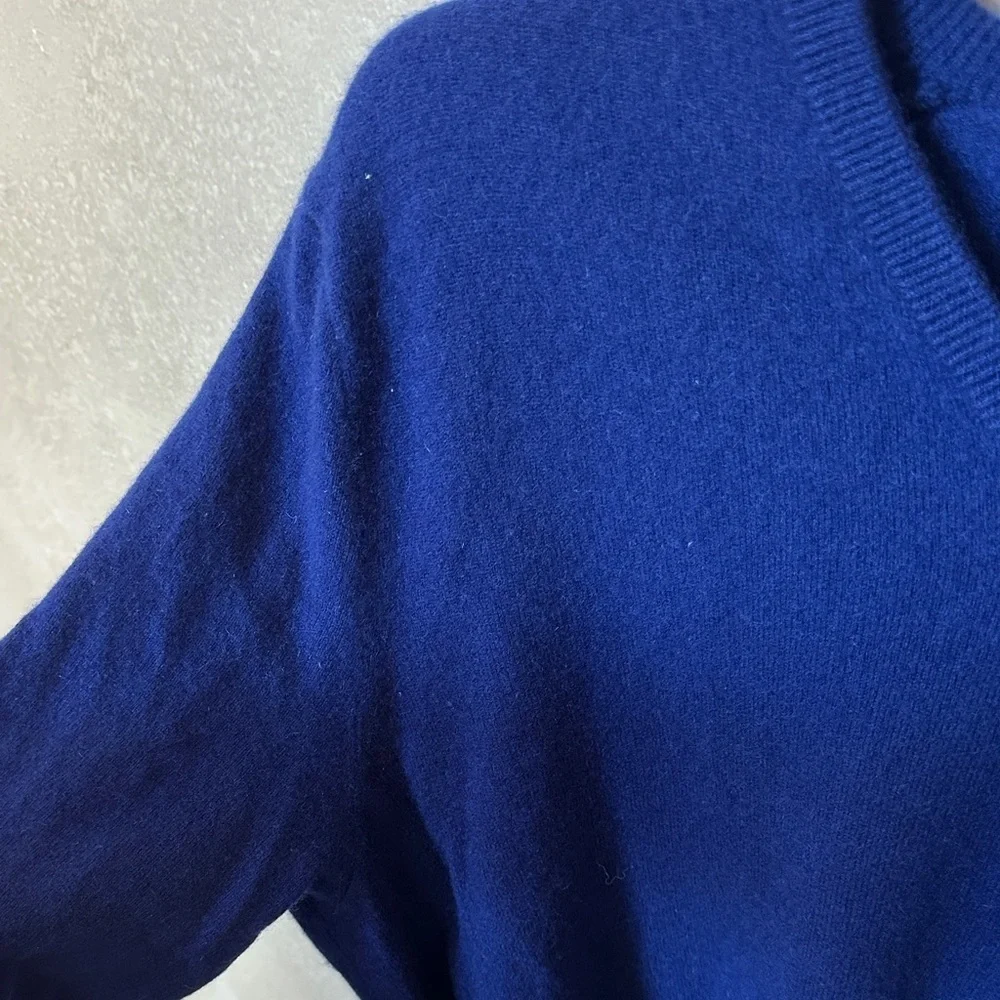 Polo Ralph Lauren elegant neck